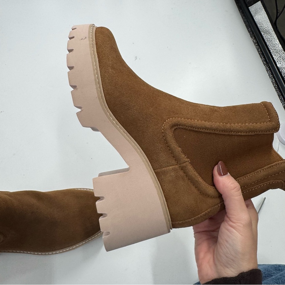 NWT Dolce Vita Hawk H20 Booties in chesnut - Picture 9 of 11